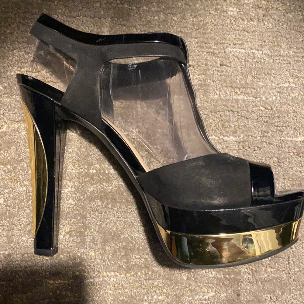 Gianni bini black and gold heels